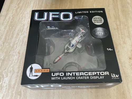 Sixteen ufo shado - sixteen, 12