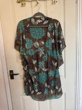 Women’s longline top Chesca