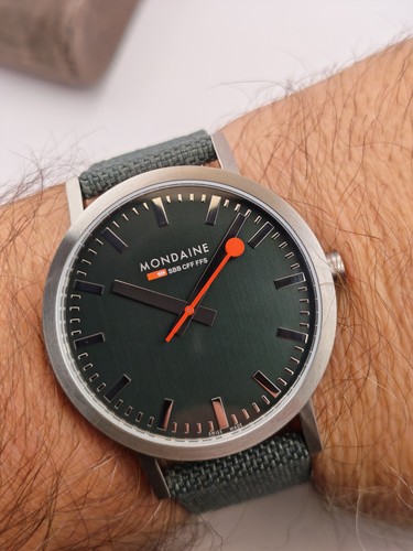 New mondaine classic - new, 40mm