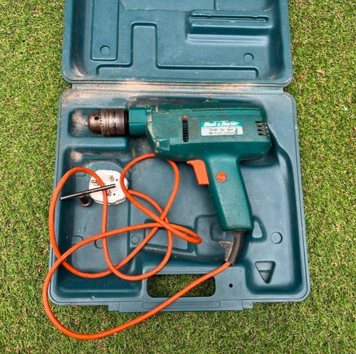 Black decker drill d142 - decker,