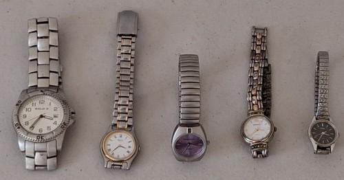 Quartz watches all - quartz, working