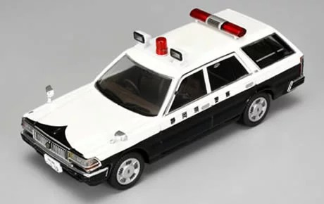 Dism nissan cedric y30 - 1/43,
