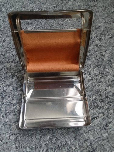 Vintage rizla rolling machine - rolling,