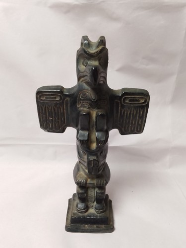 Abbott canada totem pole - canada, ~