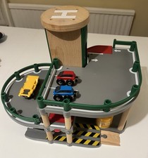 BRIO 33204 Parking Garage Multi Storey Train Cars