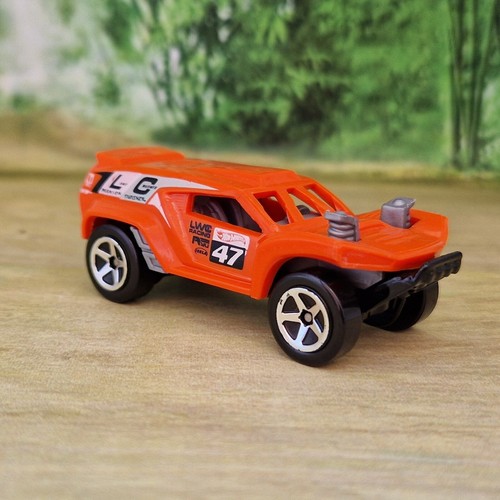 Hot wheels land crusher - hot,