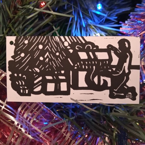 Mimic under christmas - d&d,