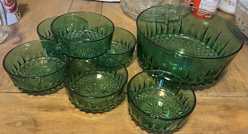 Beautiful vintage green glass - vintage,