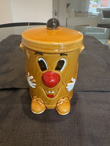 Vintage dusty bin - dusty, r