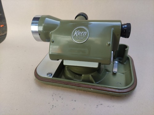 Kern swiss level case - in,