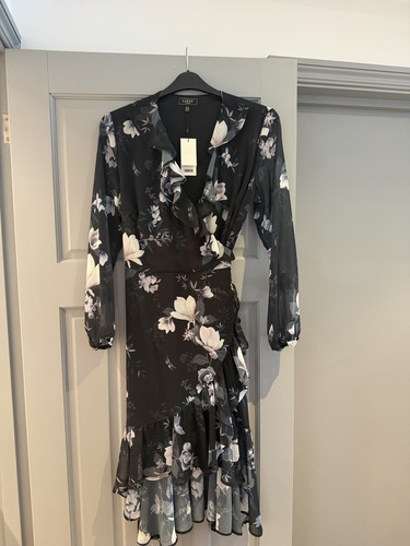 Lipsy london black floral wrap - lipsy,