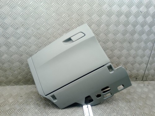 Audi glove box - audi, compartment