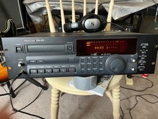 Tascam DA-40, digital audio tape deck