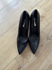 Woman’s Black Court Shoes