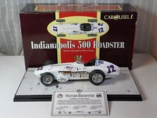 CAROUSEL  1/18 SCALE WATSON