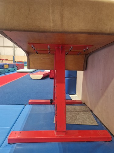 Continental vaulting table - vaulting,