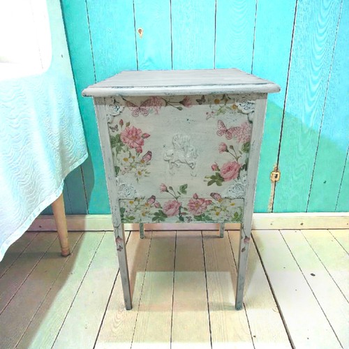 Shabby chic white - white, decoupaged