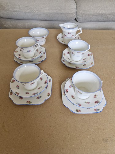 Colclough ditsy rose - rose, bone