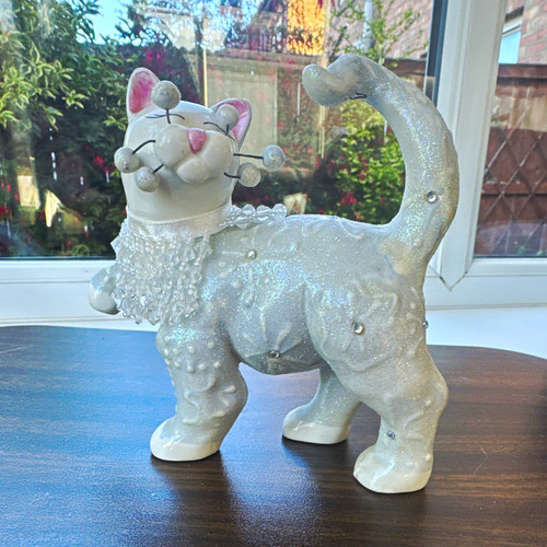 Laraine white ceramic - white, cat