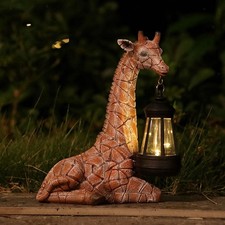 Garden Giraffe Statue with Solar Lantern Yard Art Decor Collecting Yard Ornament