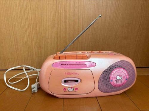 Junk hello kitty radio - hello,