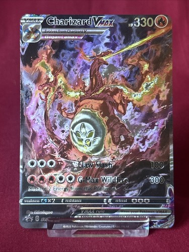 Charizard vmax holographic - vmax,