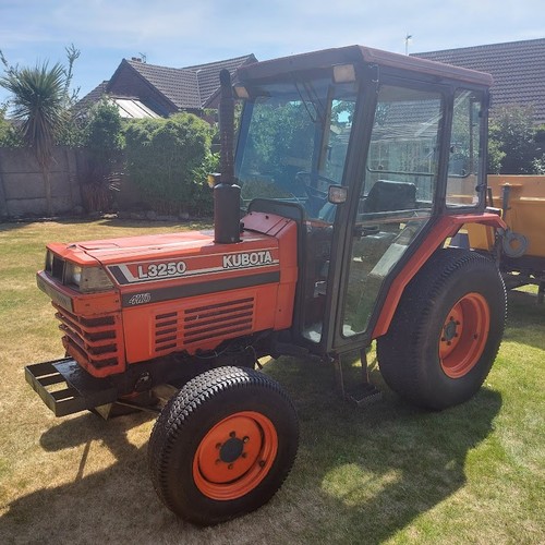 Kubota l3250 compact - kubota, tractor