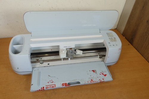 Cricut maker cutting - 3, machine