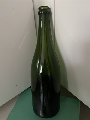 Heavy champagne sparkling - a,