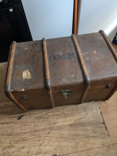 Antique steamer trunk suitcase - steamer,