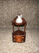 Dolls house miniature 1:12