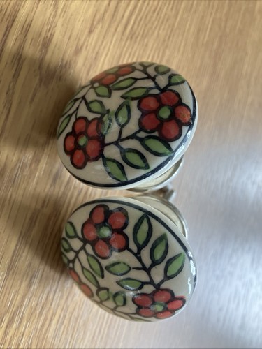 Drawer door knobs - drawer/door, two