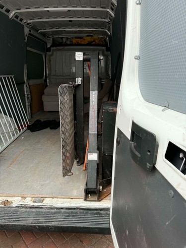 Commercial van column tail