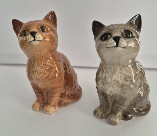 Pair vintage beswick - of,