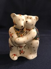 ROYAL CROWN DERBY BEAR HUG