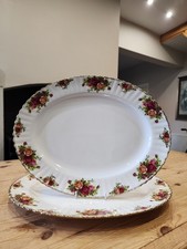 2 x Royal Albert OLD COUNTRY