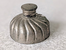 ANTIQUE SWIRLY GUN CASE OILER