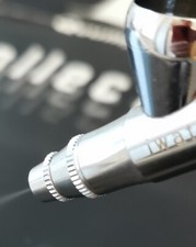 Iwata Revolution BR airbrush