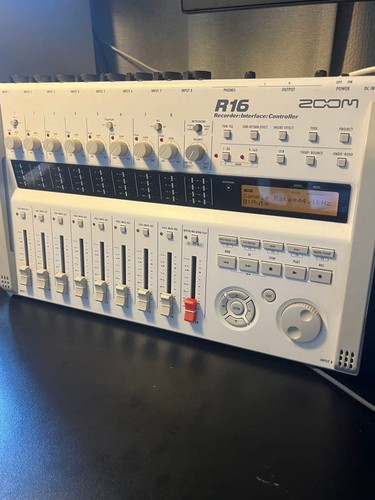 Zoom r16 digital multi - digital, multi-track