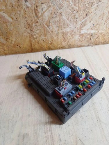 Peugeot 807 fuse box - peugeot,