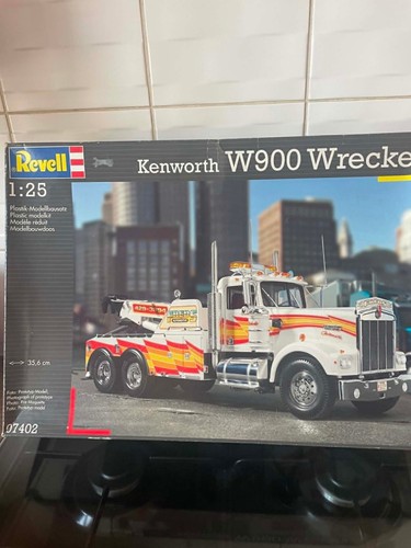 Revell kenworth wrecker - kenworth,