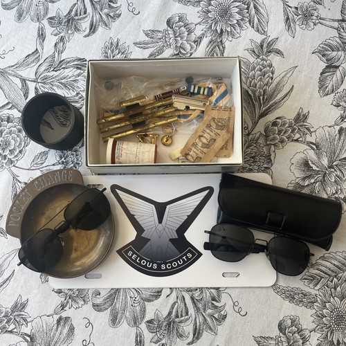 Junk drawer lot vintage - junk,