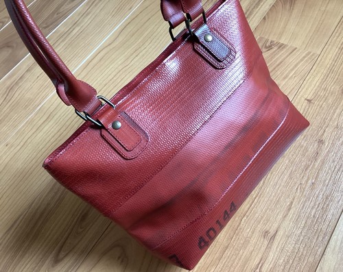 Elvis kresse red reclaimed - &,
