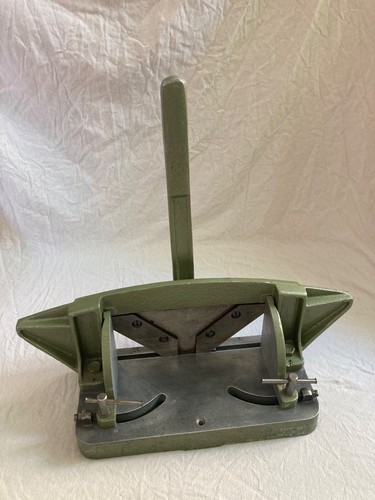 Vintage mitre