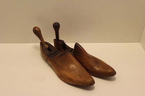Antique ladies wooden - antique,