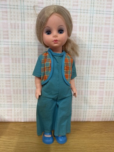 Rare 1970s unedda - fashion, doll