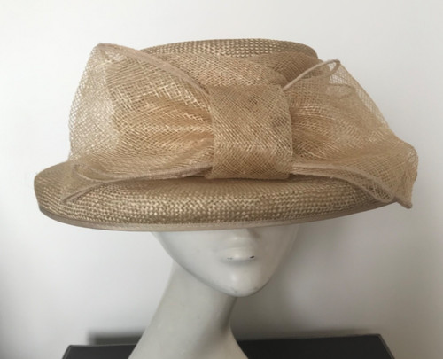 Cream hat with - cream,