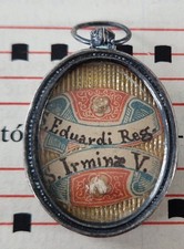 D127)Sterling silver reliquary