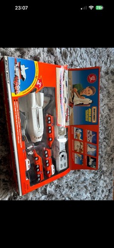 Matchbox space shuttle - matchbox,