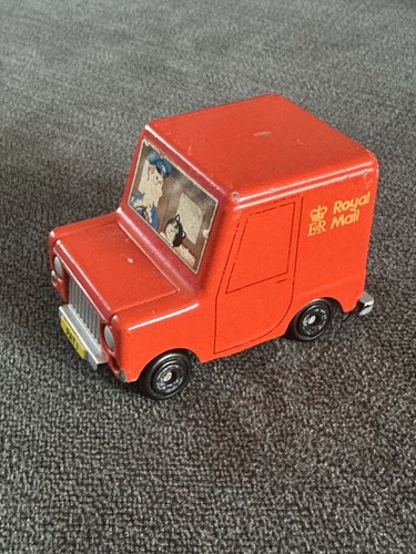 Vintage 2004 corgi - 2004, postman